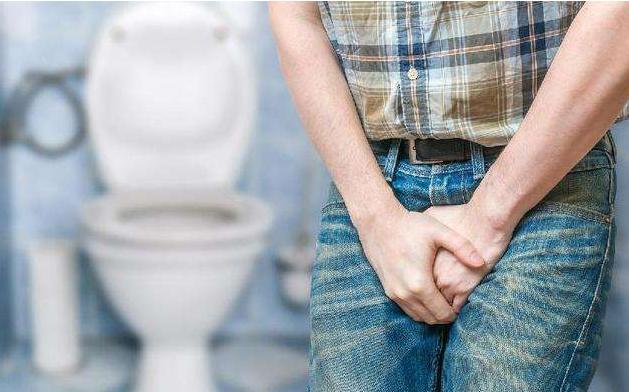憋尿对男人的伤害有多深你知道嘛？看完你不敢再憋尿了
