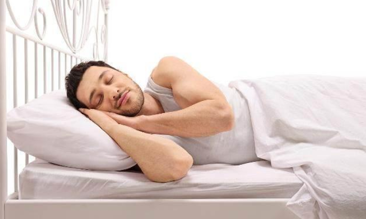 男人裸睡的五大好处，很多人还不知道